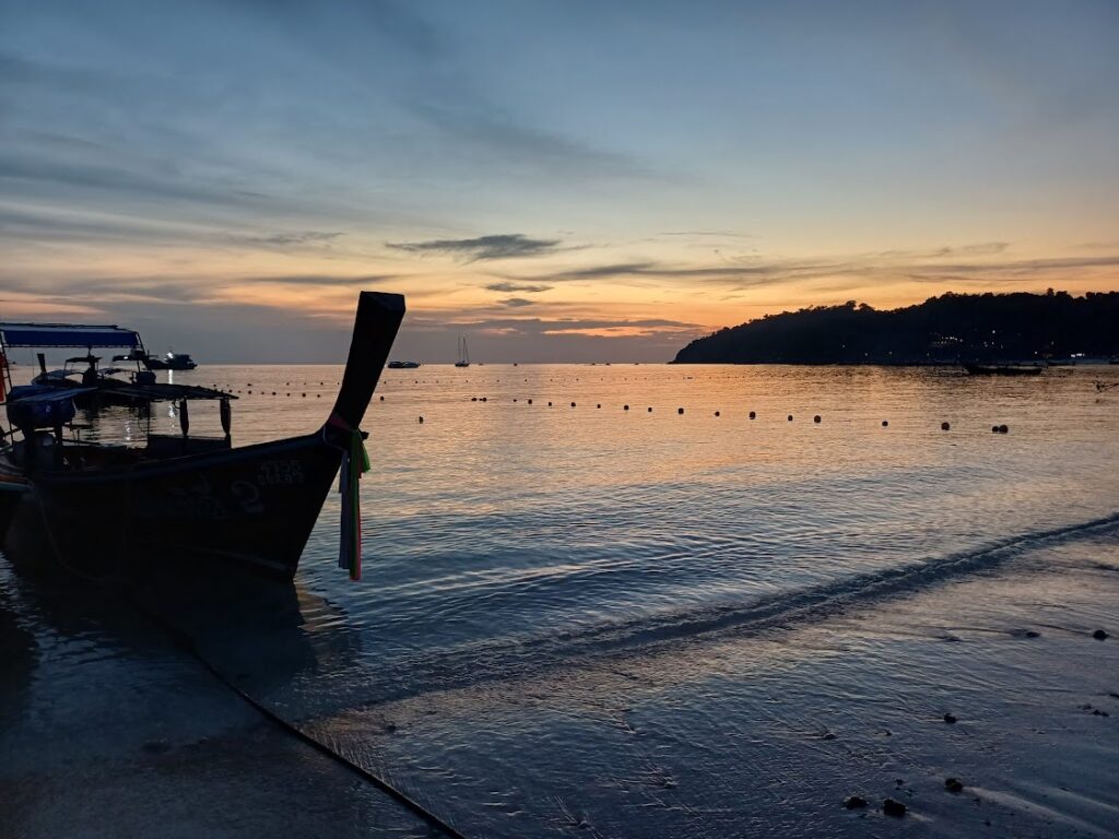 Pattaya Beach at sunset on Ko Lipe.